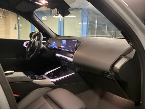 2025 BMW X3 20d xDrive IV (G45/G48), серый, 8000000 рублей - вид 6