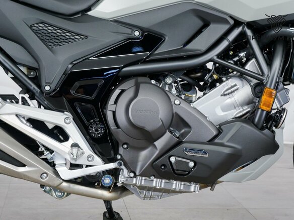 2026 Honda NC 750X, серый, 1499000 рублей - вид 9