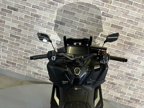 2023 Yamaha TMAX, зелёный, 1230000 рублей - вид 14