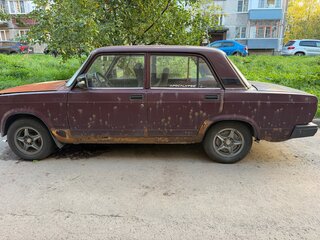 2006 Lada (ВАЗ) 2107, пурпурный, 68000 рублей, вид 2