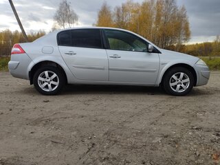 2007 Renault Megane II Рестайлинг, серебристый, 450000 рублей, вид 2