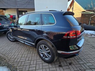 2017 Volkswagen Touareg II Рестайлинг, синий, 2595000 рублей, вид 5