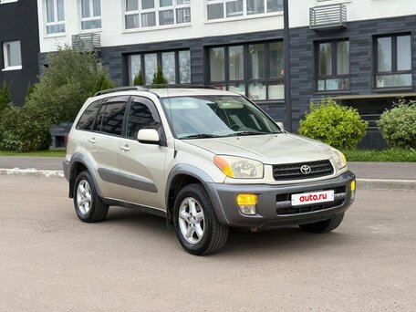2000 Toyota RAV4 II (XA20), золотистый, 790000 рублей, вид 1