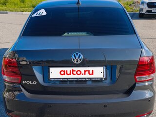 2017 Volkswagen Polo V Рестайлинг, серый, 870000 рублей, вид 4