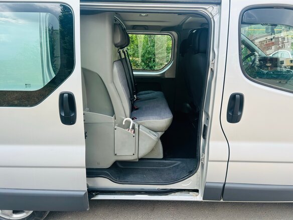 2007 Renault Trafic II Рестайлинг, серебристый, 1450000 рублей - вид 13
