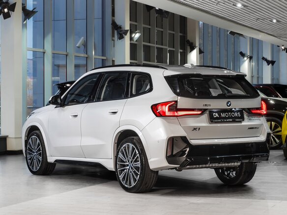 2026 BMW X1 Long 25Li xDrive III (U11/U12), белый, 5490000 рублей - вид 5