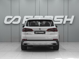 2019 BMW X5 30d IV (G05/G18), белый, 6459000 рублей, вид 4