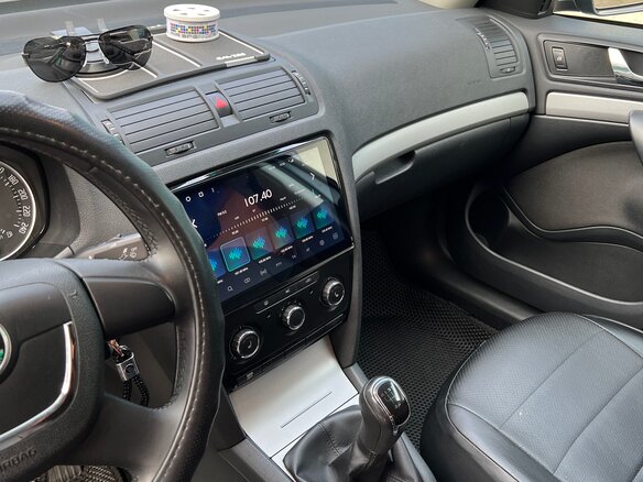 2012 Skoda Octavia II (A5) Рестайлинг, серый, 1100000 рублей - вид 4