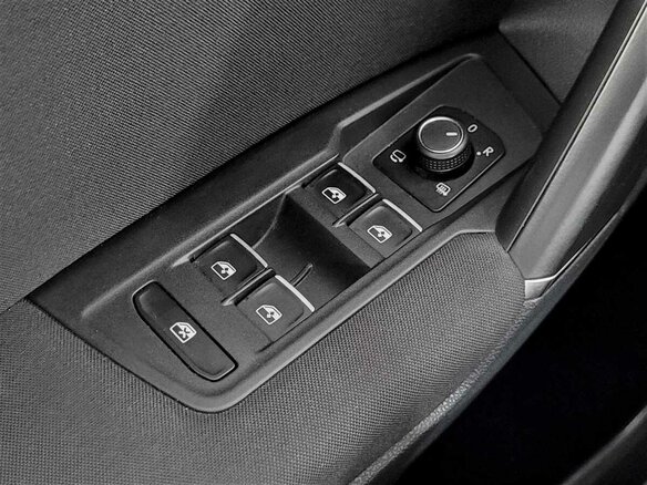 2018 Volkswagen Tiguan II, коричневый, 2190000 рублей - вид 9