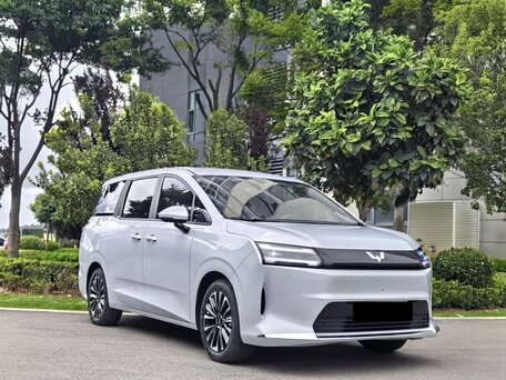 2025 Wuling Starlight 730, серебристый, 2024000 рублей, вид 2