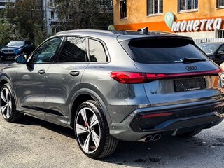 2026 Audi Q5 40 TFSI III (GU), серый, 5750070 рублей, вид 5