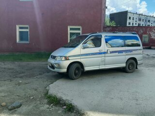1997 Toyota Regius I, серый, 650000 рублей, вид 3