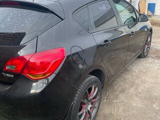 2011 Opel Astra J, чёрный, 570000 рублей, вид 5