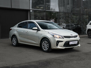 2020 Kia Rio IV, серебристый, 1400000 рублей, вид 3