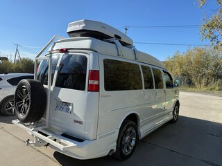 2013 GMC Savana I Рестайлинг, белый, 4000000 рублей, вид 2