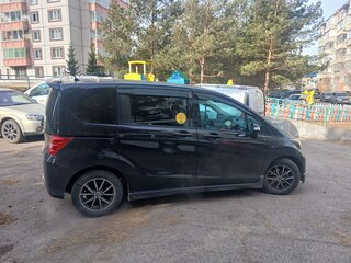 2010 Honda Freed Spike I, чёрный, 980000 рублей, вид 2