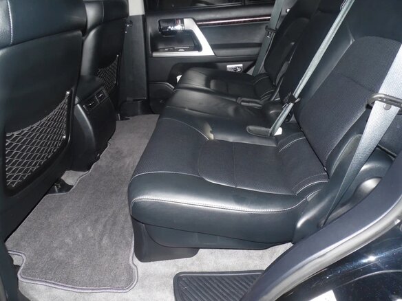 2014 Toyota Land Cruiser 200 Series Рестайлинг 1, чёрный, 3650000 рублей - вид 5