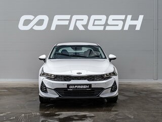 2020 Kia K5 III, белый, 1850000 рублей, вид 3
