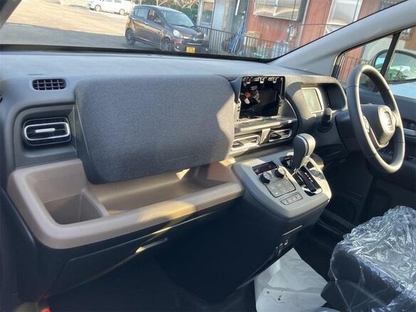2026 Honda Freed Air III, серый, 2200000 рублей - вид 11