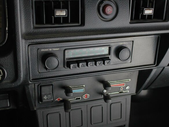 1986 ГАЗ 24 «Волга» 2410 II (2410), белый, 780000 рублей - вид 16