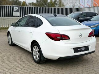 2014 Opel Astra J Рестайлинг, белый, 756000 рублей, вид 4