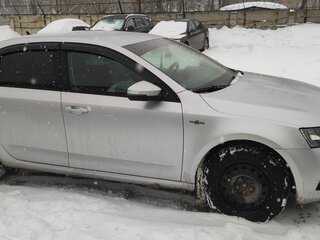 2018 Skoda Octavia III (A7) Рестайлинг, серебристый, 1740000 рублей, вид 3