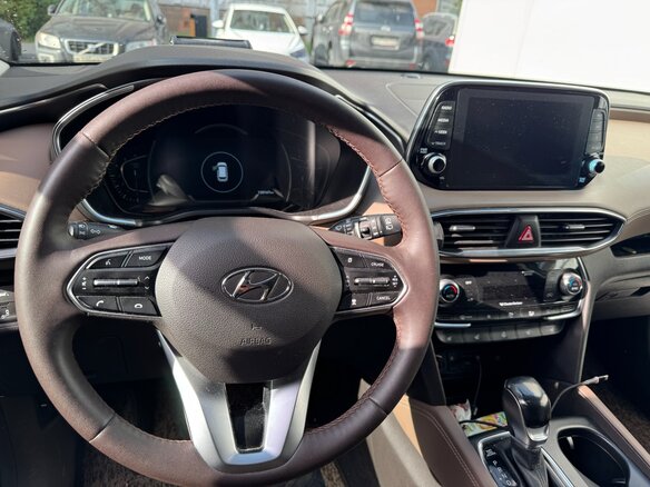 2018 Hyundai Santa Fe IV, серый, 3150000 рублей - вид 5