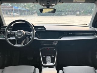 2023 Audi A3 Sportback 35 TFSI IV (8Y), серый, 1980000 рублей, вид 2