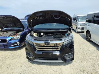 2020 Honda Stepwgn Spada V Рестайлинг, чёрный, 2425000 рублей, вид 4
