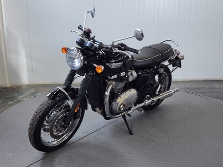 2018 Triumph Bonneville T120, чёрный, 959000 рублей, вид 4