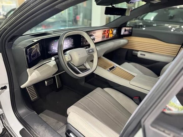 2025 Audi E5 100 kWh, белый, 9156000 рублей - вид 11