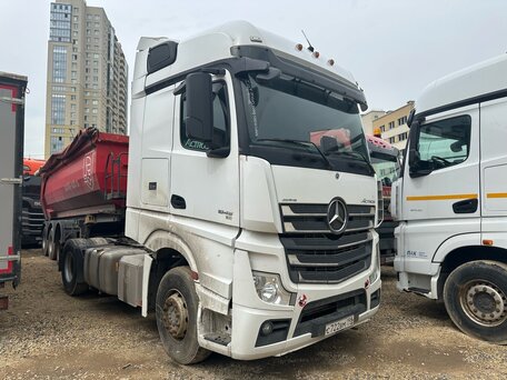 2020 Mercedes-Benz Actros, белый, 5400000 рублей, вид 3