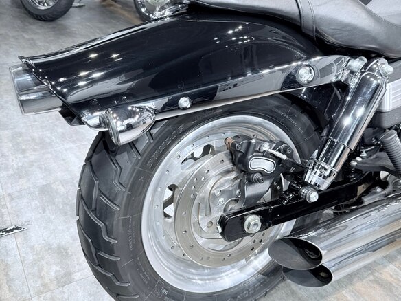 2011 Harley-Davidson Fat Bob, чёрный, 1099000 рублей - вид 16