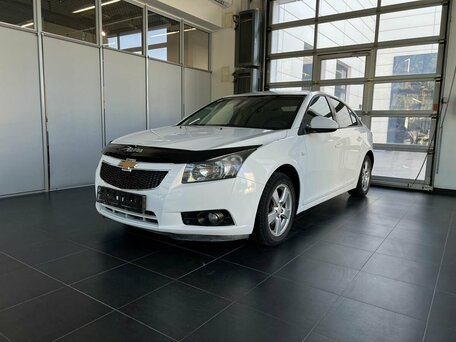 2012 Chevrolet Cruze I, белый, 650000 рублей, вид 3