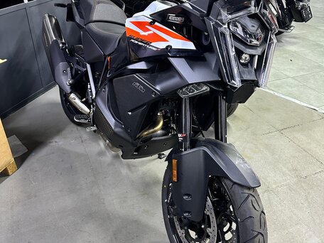 2026 KTM 1390 Super Adventure S Evo, оранжевый, 2390000 рублей, вид 2