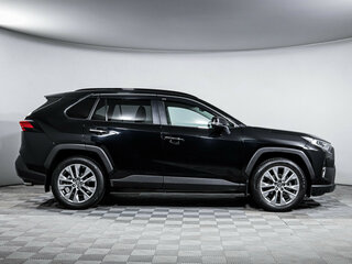2020 Toyota RAV4 V (XA50), чёрный, 3499000 рублей, вид 4