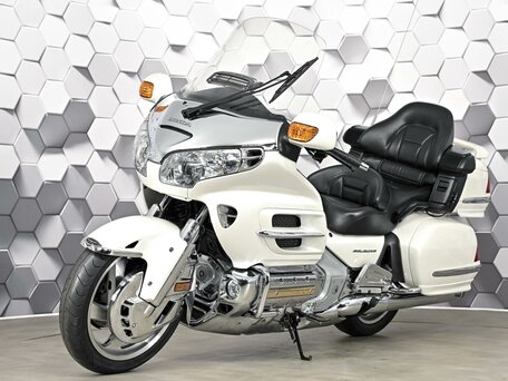 2005 Honda GL 1800 Gold Wing, белый, 1099000 рублей, вид 2