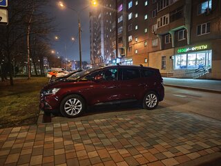 2020 Renault Scenic Grand IV, красный, 1950000 рублей, вид 3