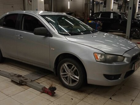 2008 Mitsubishi Lancer X, серебристый, 395000 рублей, вид 2