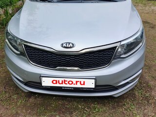 2016 Kia Rio III Рестайлинг, серый, 900000 рублей, вид 1