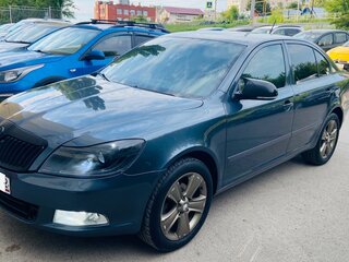 2011 Skoda Octavia II (A5) Рестайлинг, серый, 850000 рублей, вид 2