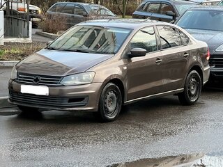 2016 Volkswagen Polo V Рестайлинг, белый, 370000 рублей, вид 1