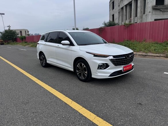 2022 Wuling Victory, белый, 1070000 рублей - вид 1