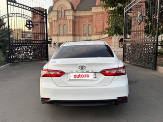 2020 Toyota Camry VIII (XV70), белый, 1790000 рублей, вид 5