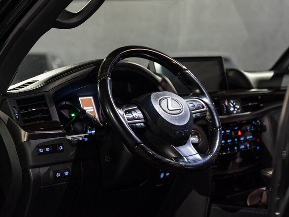 2020 Lexus LX 450d III Рестайлинг 2, чёрный, 6400000 рублей - вид 6