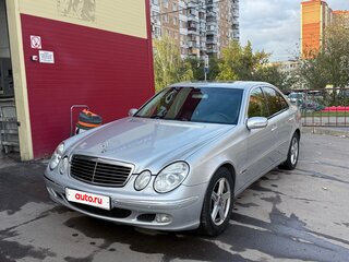2004 Mercedes-Benz E-Класс 240 III (W211, S211), серебристый, 899999 рублей, вид 1