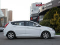 2013 Hyundai Solaris I, белый, 878000 рублей - вид 2