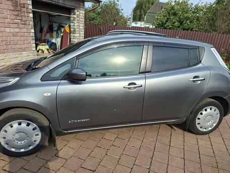 2016 Nissan Leaf 30kWh I (ZE0/AZE0), серый, 1150000 рублей, вид 4
