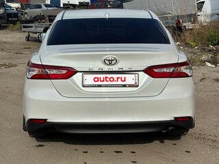 2018 Toyota Camry VIII (XV70), белый, 2650000 рублей, вид 5