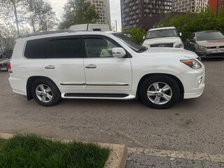 2012 Lexus LX 570 III Рестайлинг, серебристый, 3800000 рублей, вид 5